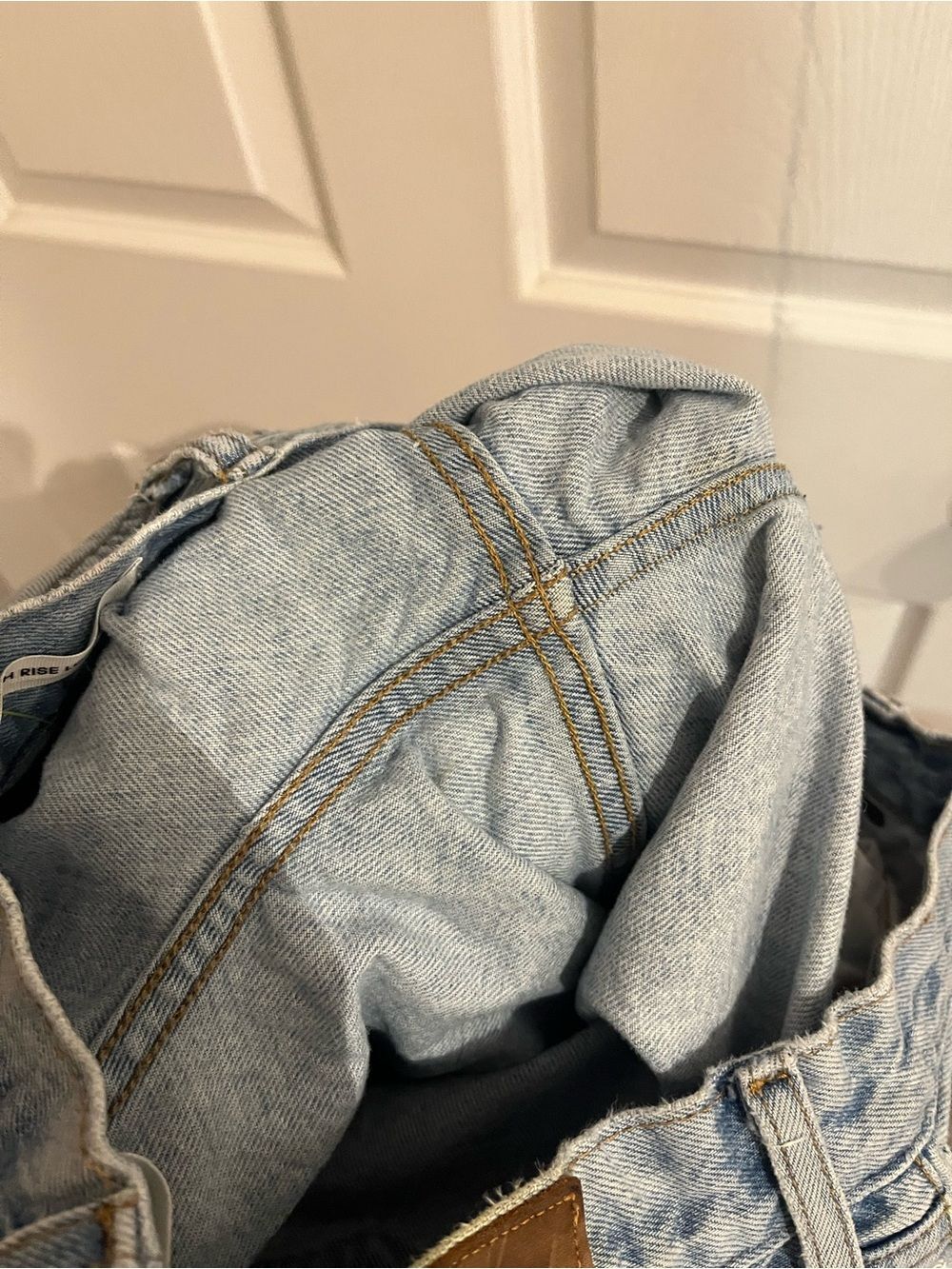 Aritzia Denim Forum Jeans Light Wash Denim BF High Rise Loose 28L size 29 - Picture 11 of 11